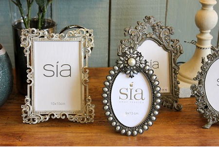 Photograph frame, rectangular, cream & diamante,10