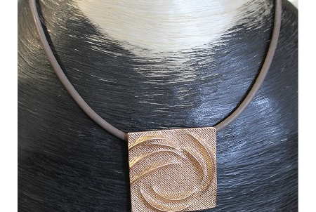 Necklace, £14.50, 17-20'',colour- gold